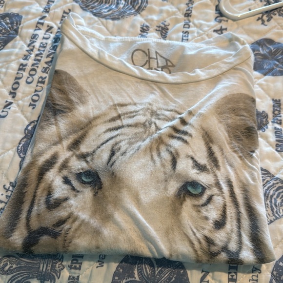Chaser Burn out tee with white tiger. Size small - Picture 6 of 6